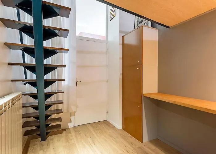Superb Loft With Unique Design Heart Of 公寓