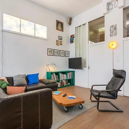 Superb Loft With Unique Design Heart Of 아파트